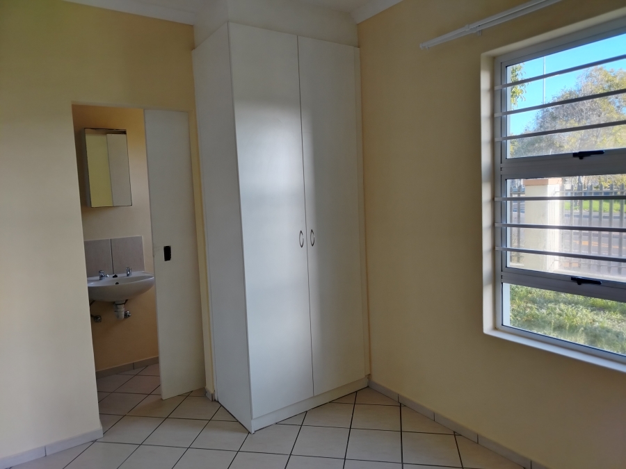 1 Bedroom Property for Sale in Sunset Glen Western Cape